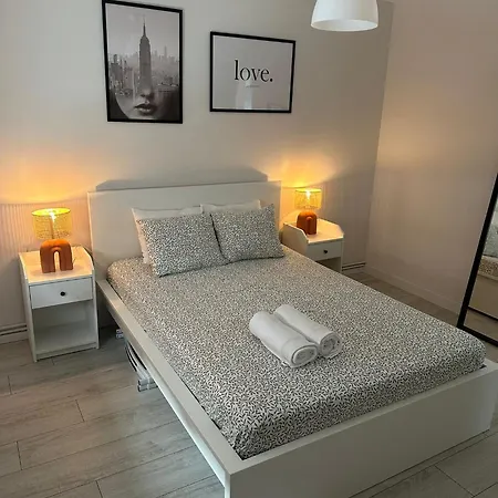 Daire Cozy Flat 5 Mins From The *